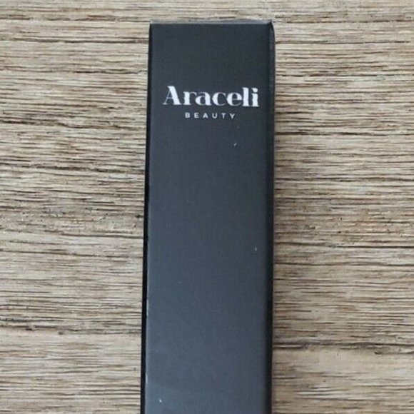 Araceli Beauty - Monarca Mascara in Black/Negro, Full Size (10.5g) - NEW IN BOX - Picture 1 of 1